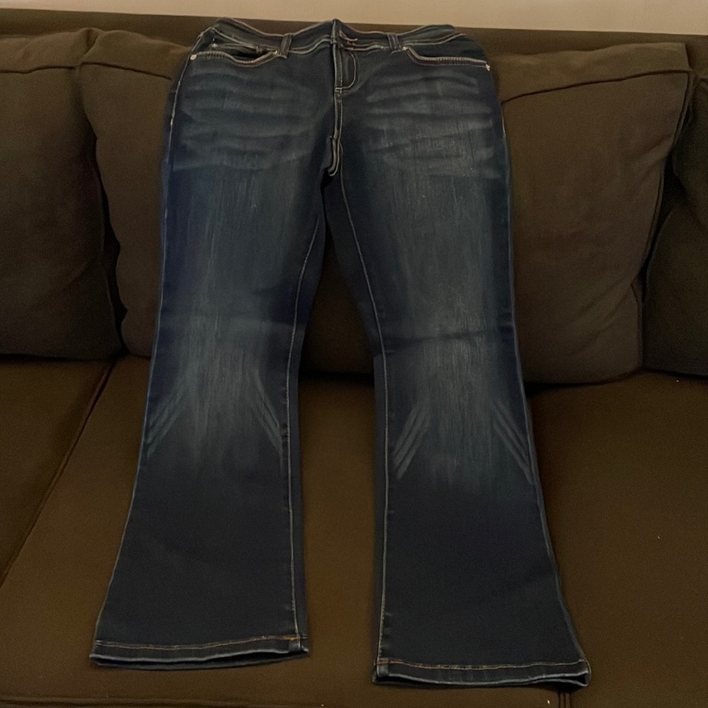 Woman’s jeans boot leg